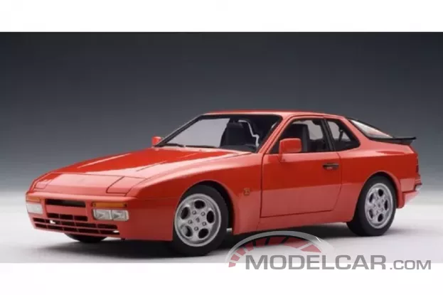 AUTOart Porsche 944 Turbo 1985 Guards Red 1:18 77957