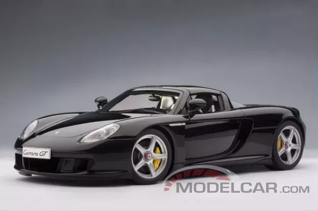 AUTOart Porsche Carrera GT Black with Black Interior 1:18 78047