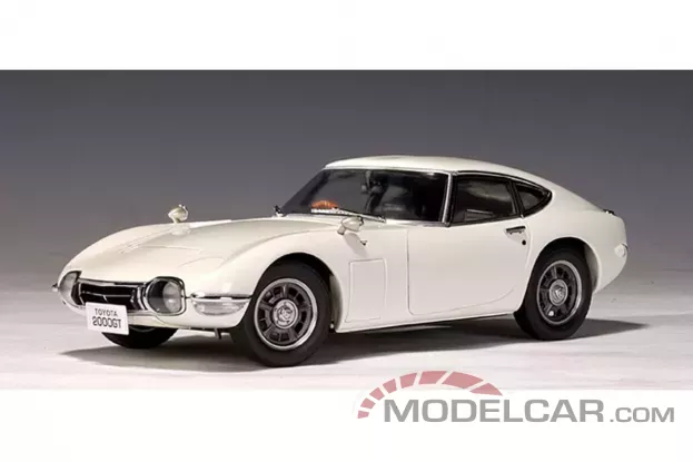 AUTOart Toyota 2000GT Coupe White 1:18 78742