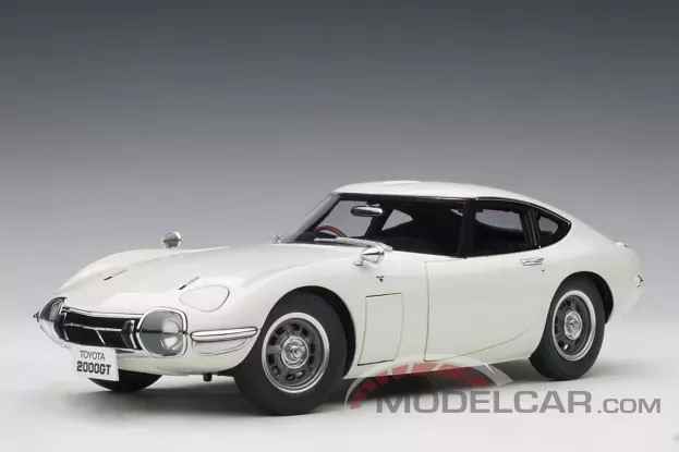 AUTOart Toyota 2000GT White 1:18 78753