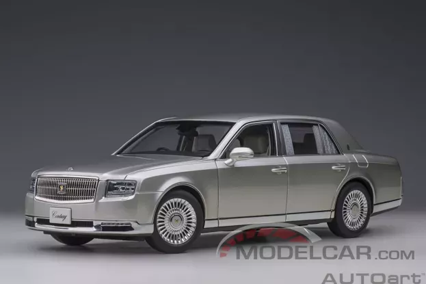 AUTOart Toyota Century G60 with curtains Silver 1:18 78770