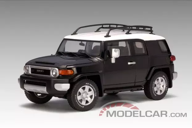 AUTOart Toyota FJ Cruiser Black 1:18 78856