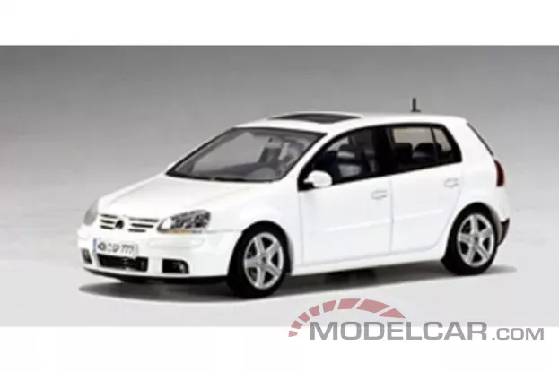 AUTOart Volkswagen Golf V 2003 Candy White 1:43 59774