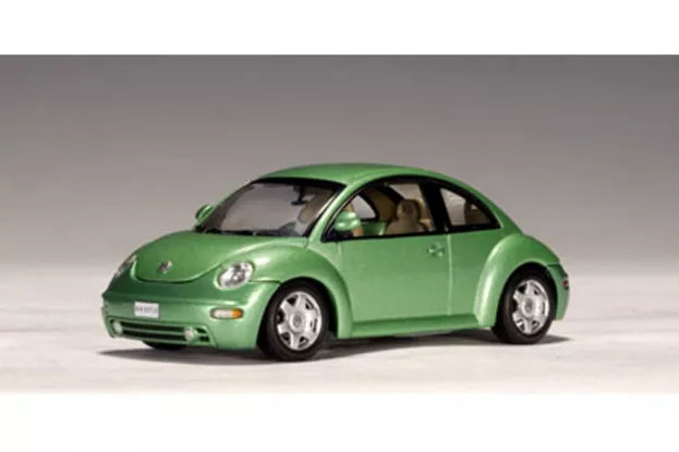 AUTOart Volkswagen New Beetle 1999 Green 1:43 59732