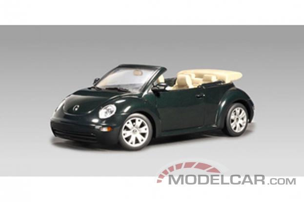 AUTOart Volkswagen New Beetle Cabriolet Alaska Green Metallic 59751