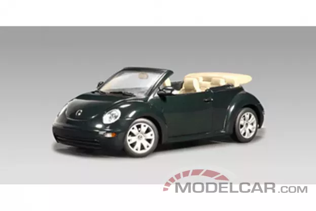 AUTOart Volkswagen New Beetle Cabriolet Alaska Green Metallic 1:43 59751