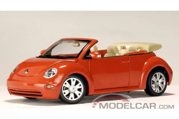AUTOart Volkswagen New Beetle Cabriolet Sundown Orange 1:18 79754