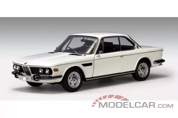 AutoArt BMW 3.0 CSI e9 white 1:18 70671