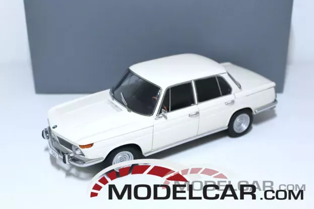 AUTOart BMW 1800 TI SA white dealer edition 1:18 80430427655