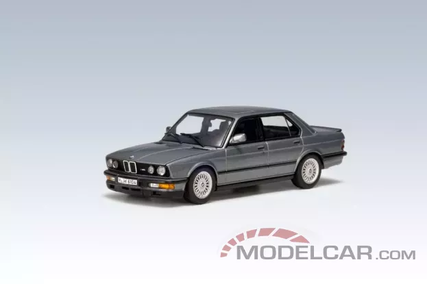 Autoart BMW M5 e28 1987 Dolphin Gray 1:43 55152