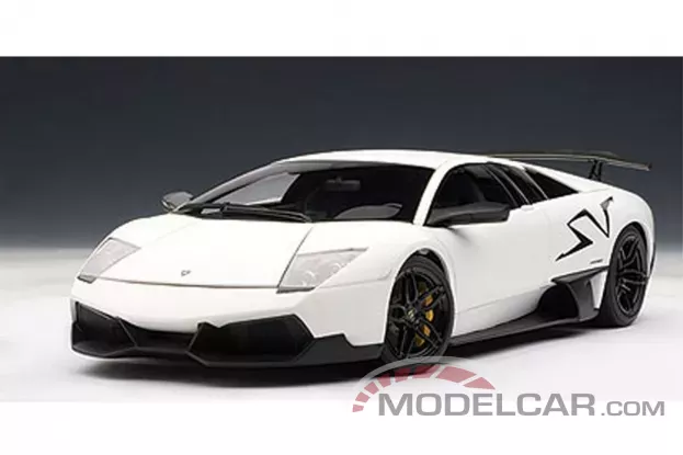 Autoart Lamborghini Murcielago LP670-4 SV 2009 Bianco Canopous 1:18 74619