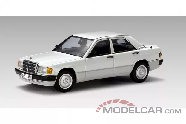 Autoart Mercedes-Benz 190E 2.0L W201 Arctic White 1:43 56131