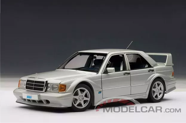 Autoart Mercedes-Benz 190E 2.5-16 Evolution 2 W201 Astral Silver 1:18 76133