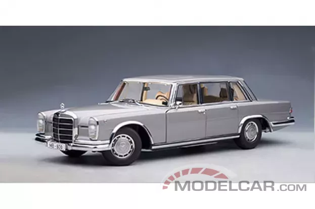 Autoart Mercedes-Benz 600 SWB W100 Silver 1:18 76191