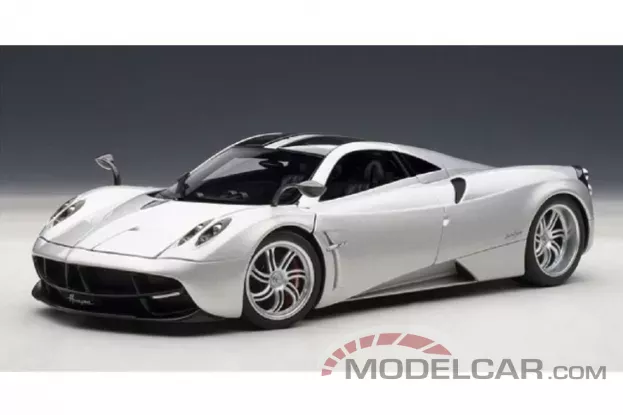 Autoart Pagani Huayra Silver 1:18 78266