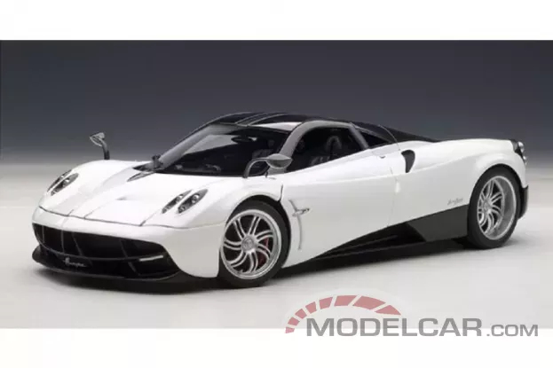 Autoart Pagani Huayra White 1:18 78267
