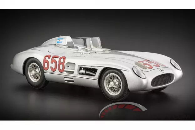 CMC Mercedes-Benz 300 SLR 658 Fangio Mille Miglia 1955 1:18 M-117