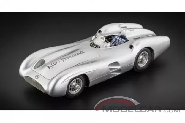 CMC Mercedes Benz W196R Streamliner Herrmann Signature WSL Silver 1:18 M-137