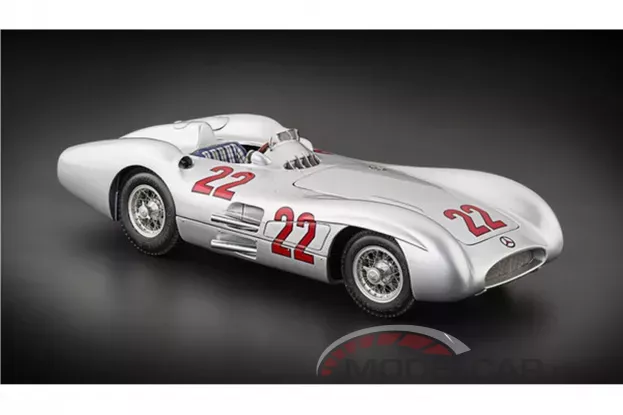 CMC Mercedes-Benz W196R Streamliner 1:18 M-128C