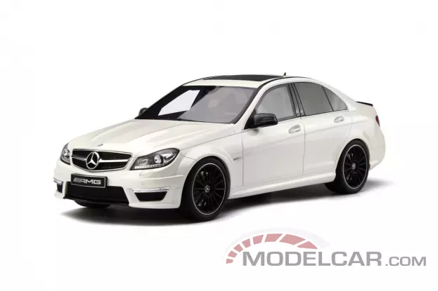 GT Spirit Mercedes-Benz C63 AMG Sedan W204 white 1:18 GT166