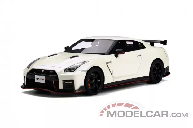 GT Spirit Nissan Skyline R35 Nismo 2017 white 1:18 GT160