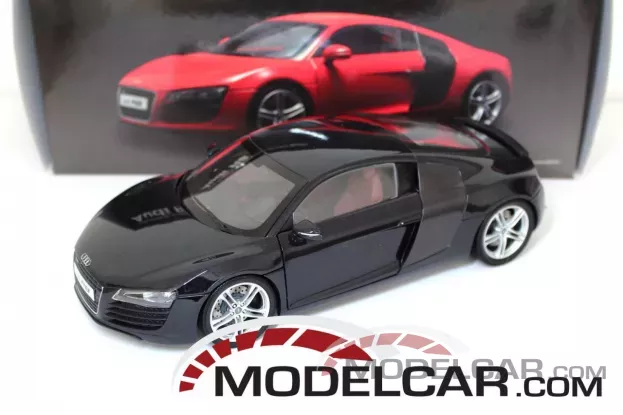 Kyosho Audi R8 4.2 FSI V8 2007 black 1:18 09213BK