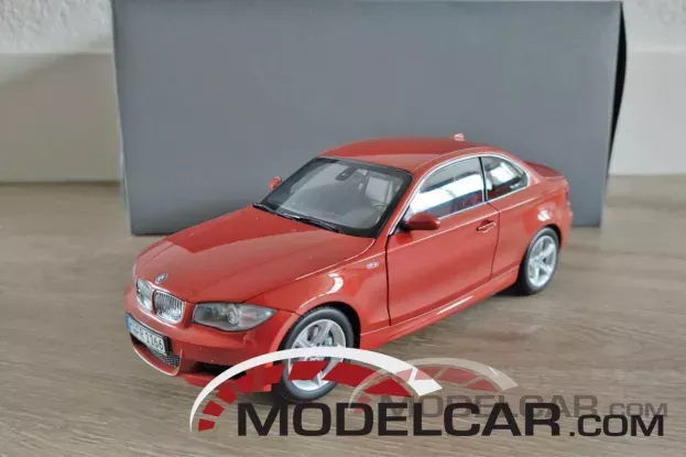Kyosho BMW 135i Coupe E82 Sedona Red dealer edition 1:18 80430427064