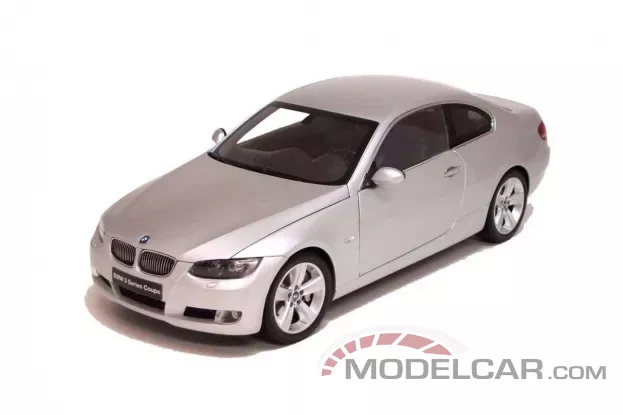 Kyosho BMW 3 Series Coupe E92 Silver 1:18 08735S