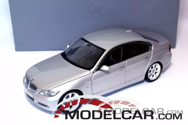 Kyosho BMW 3-Series sedan e90 Titanium Silver dealer edition 1:18 80430392146