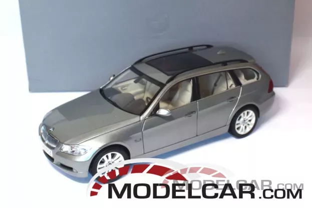 Kyosho BMW 3-Series touring e91 Arctic Green dealer edition 1:18 80430394359