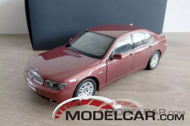 Kyosho BMW 7-Series E65 Chiaretto Red dealer edition 1:18 80430141398