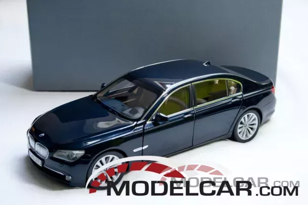 Kyosho BMW 750 Li f02 Imperial blue dealer edition 1:18 80430445172