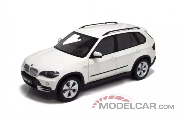 Kyosho BMW M5 e60 Nurburgring Racing Taxi 2008 White 1:18 08593RTB
