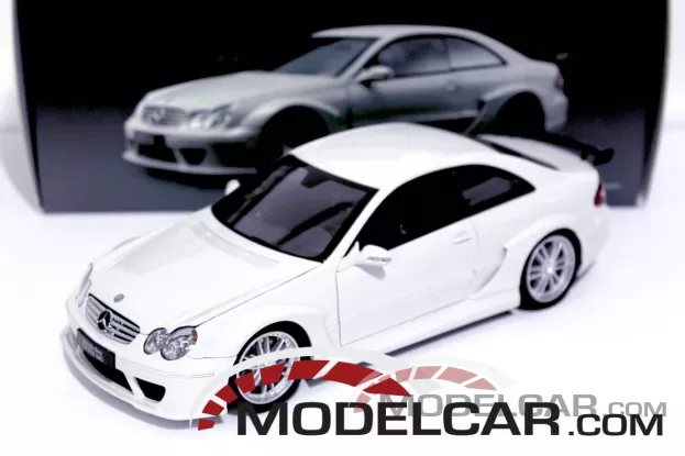 Kyosho Mercedes-Benz CLK AMG DTM coupe C209 white 1:18 08461W
