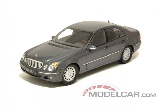 Kyosho Mercedes-Benz E-Class W211 Grey 1:18 09002FG