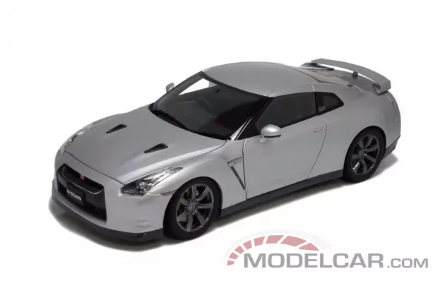 Kyosho Nissan GT-R 2008 Premium Edition Ultimate Metal Silver 1:18 08473S
