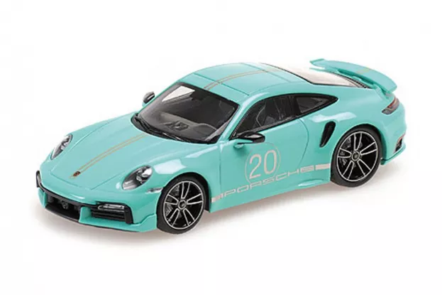 Minichamps Porsche 911 992 Turbo S Sport Design coupe green 1:18 155069175