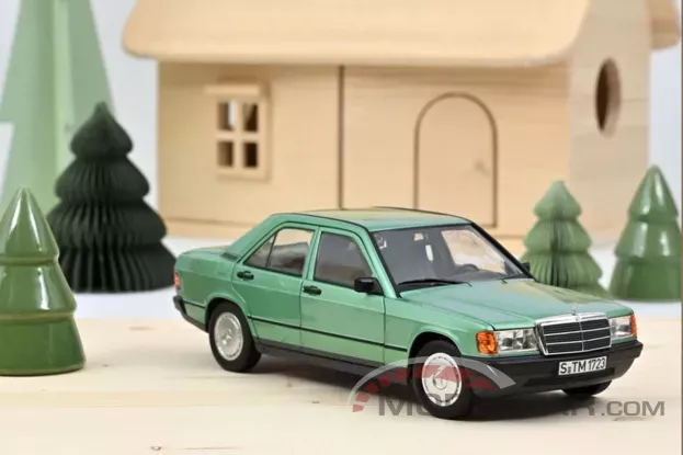 Norev Mercedes-Benz 190E 1984 Green Metallic 1:18 183826