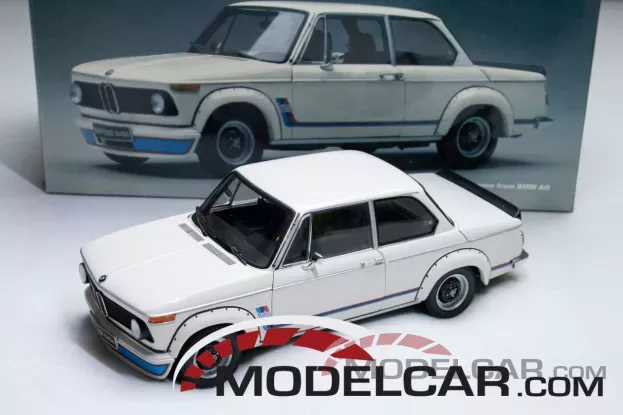 Kyosho BMW 2002 Turbo white 1:18 08542W