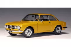 AUTOart Alfa Romeo 1750 GTV 1967 Giallo Ocra LHD 70103