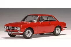AUTOart Alfa Romeo 1750 GTV 1967 Red LHD 70102