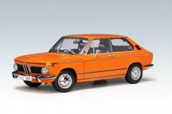 AUTOart BMW 2000 Touring Inka Orange 70682