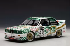 AUTOart BMW M3 DTM e30 1991 Tic Tac Berg 43 89147