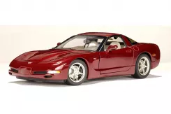 AUTOart Chevrolet Corvette C5 Coupe 50th Anniversary 2003 Red 71156