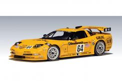 AUTOart Chevrolet Corvette C5-R 2001 Le Mans 24 HRS 64 A.Pilgrim K.Collins F.Freon 80107
