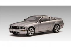 AUTOart Ford Mustang 5 GT 2004 Auto Show Version Tungsten Silver with Grey Stripes 73013
