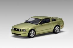 AUTOart Ford Mustang 5 GT coupe 2004 Auto Show Version Legend Lime 52761