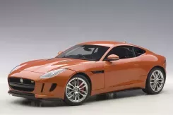 AUTOart Jaguar F-Type R Coupe Firesand Metallic 73653
