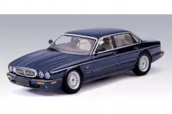 AUTOart Jaguar XJ8 X308 Blue 53571