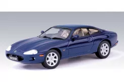 AUTOart Jaguar XK8 Coupe X100 Blue 53631